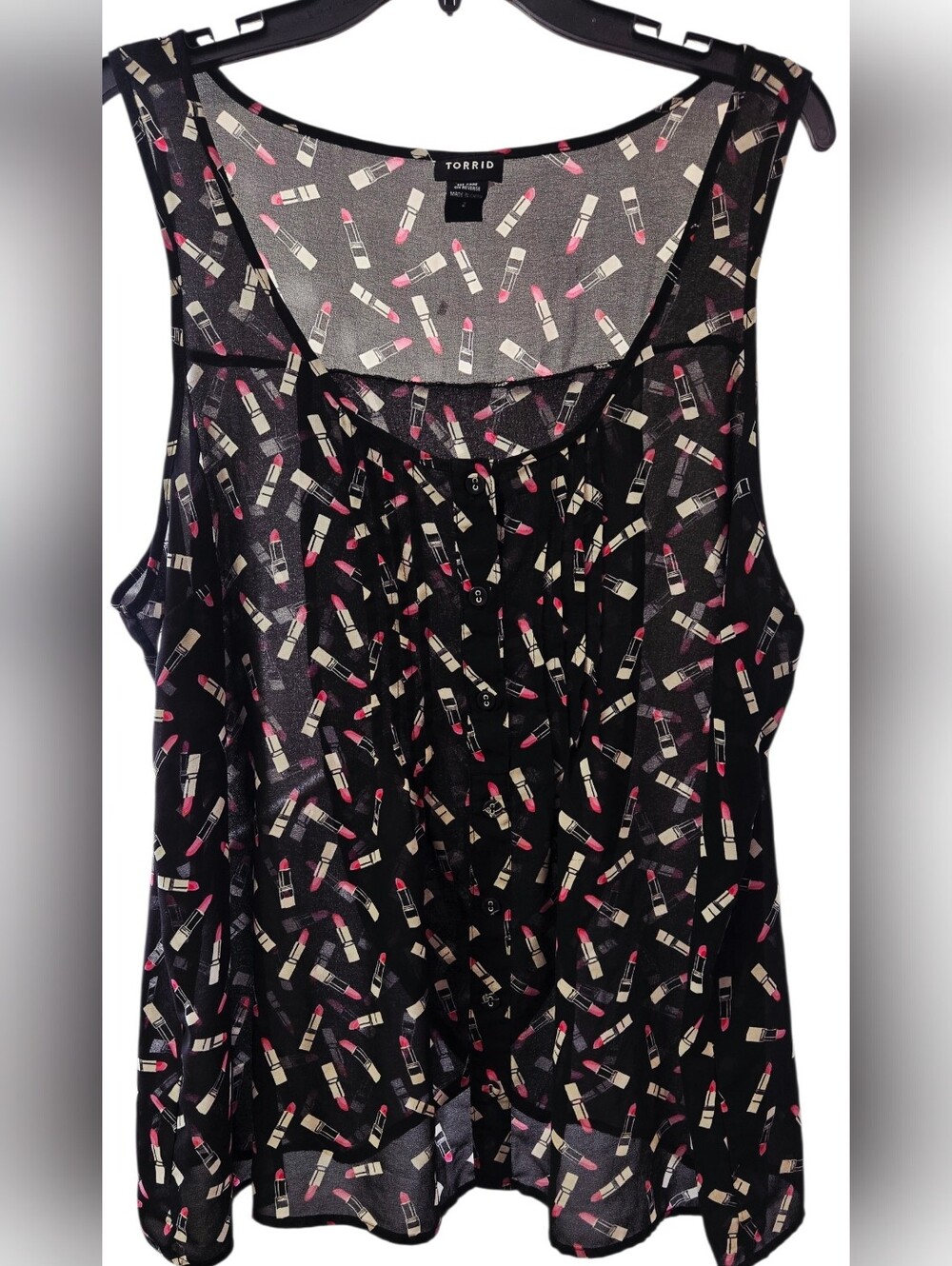Torrid, Sz 2, sleeveless black blouse with all-over lipstick print.